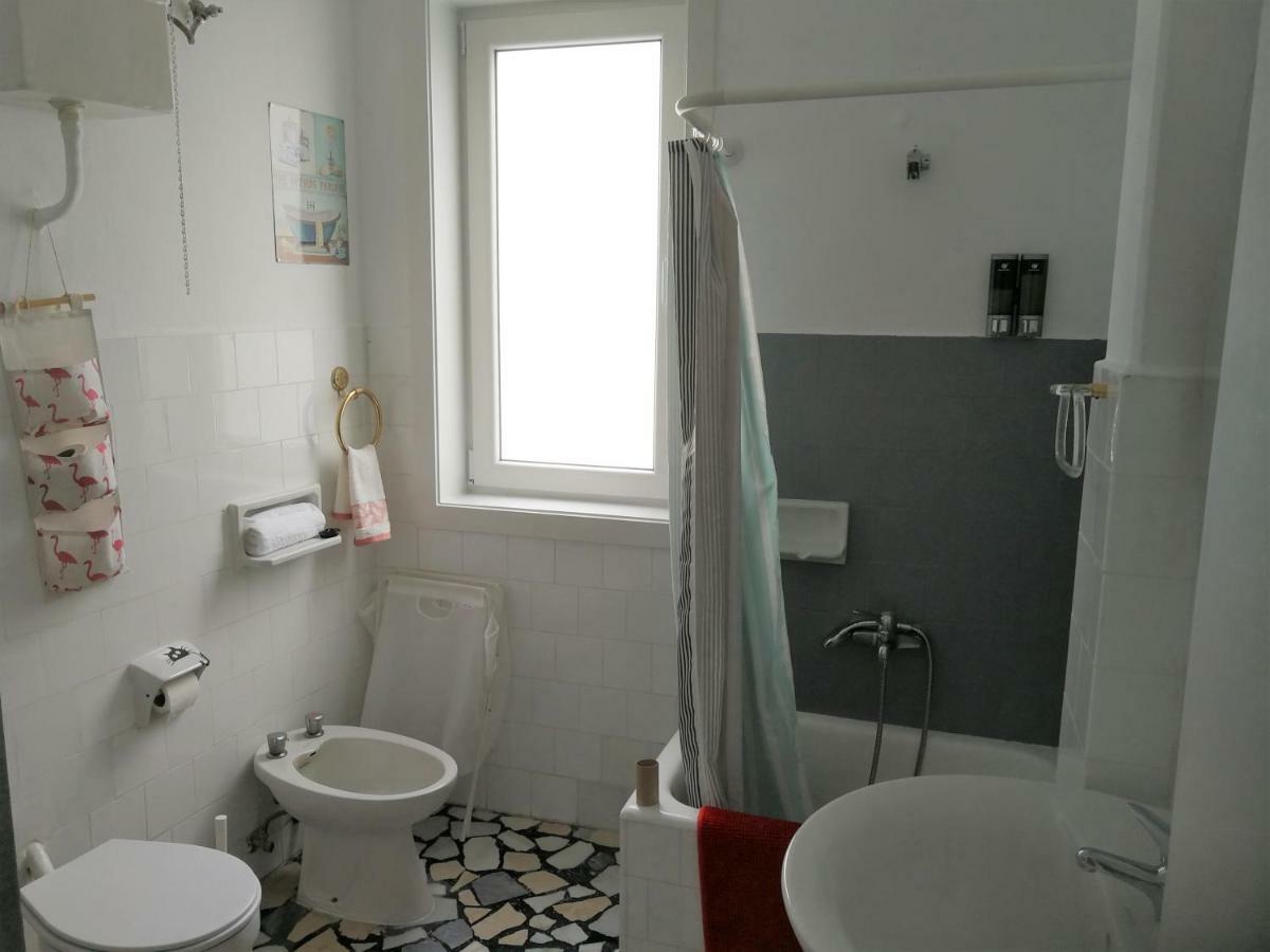 Alojamiento Rua Pino 110 Vigo Exterior photo